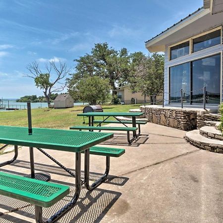 Rustic Lake Buchanan Hideaway With Game Room And Grill Tow Buitenkant foto