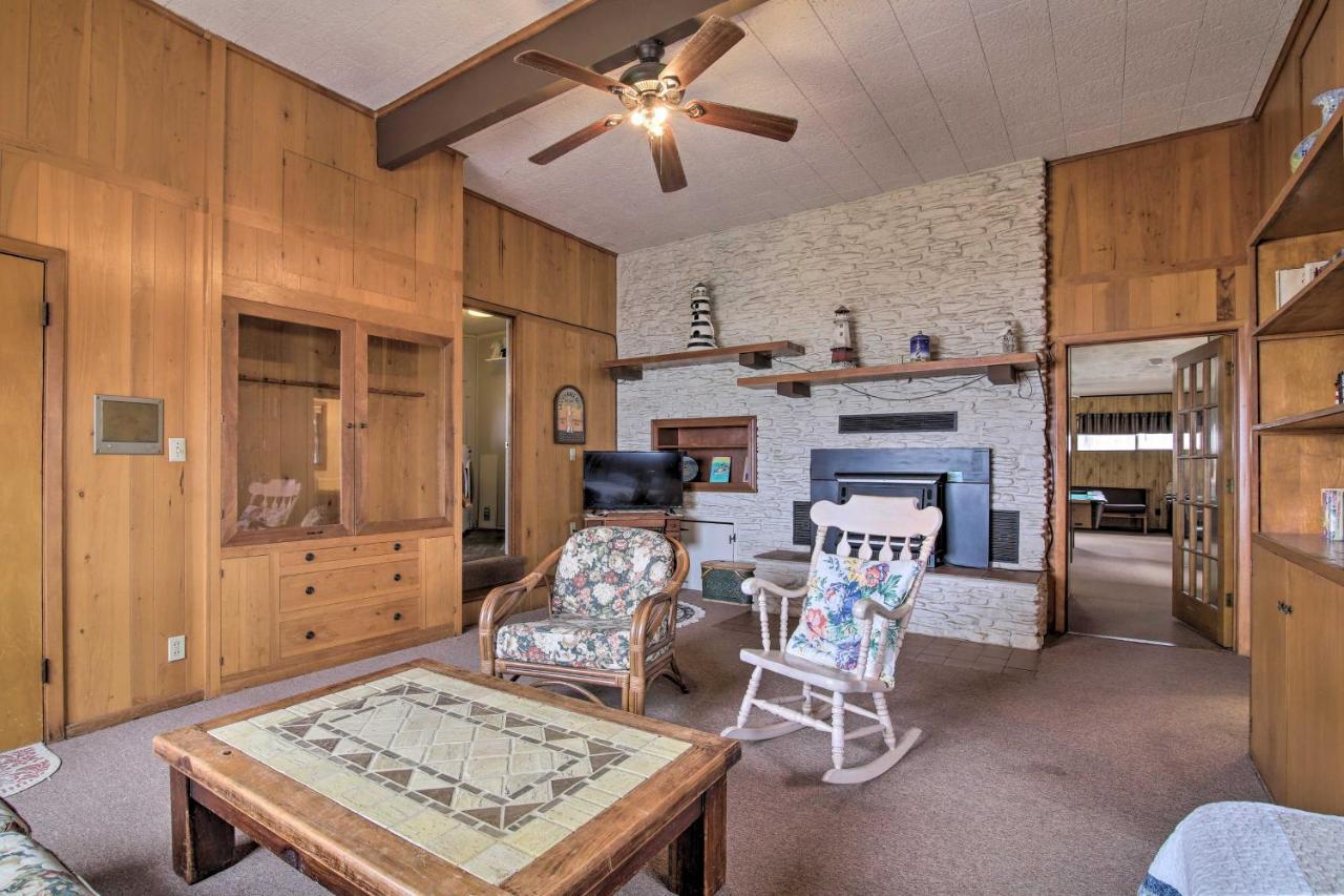 Rustic Lake Buchanan Hideaway With Game Room And Grill Tow Buitenkant foto