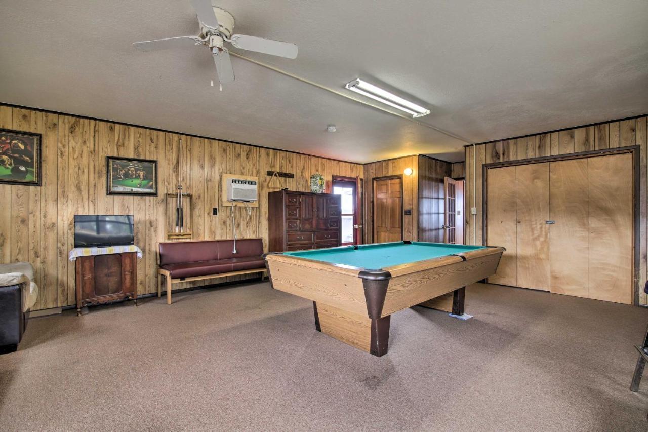 Rustic Lake Buchanan Hideaway With Game Room And Grill Tow Buitenkant foto