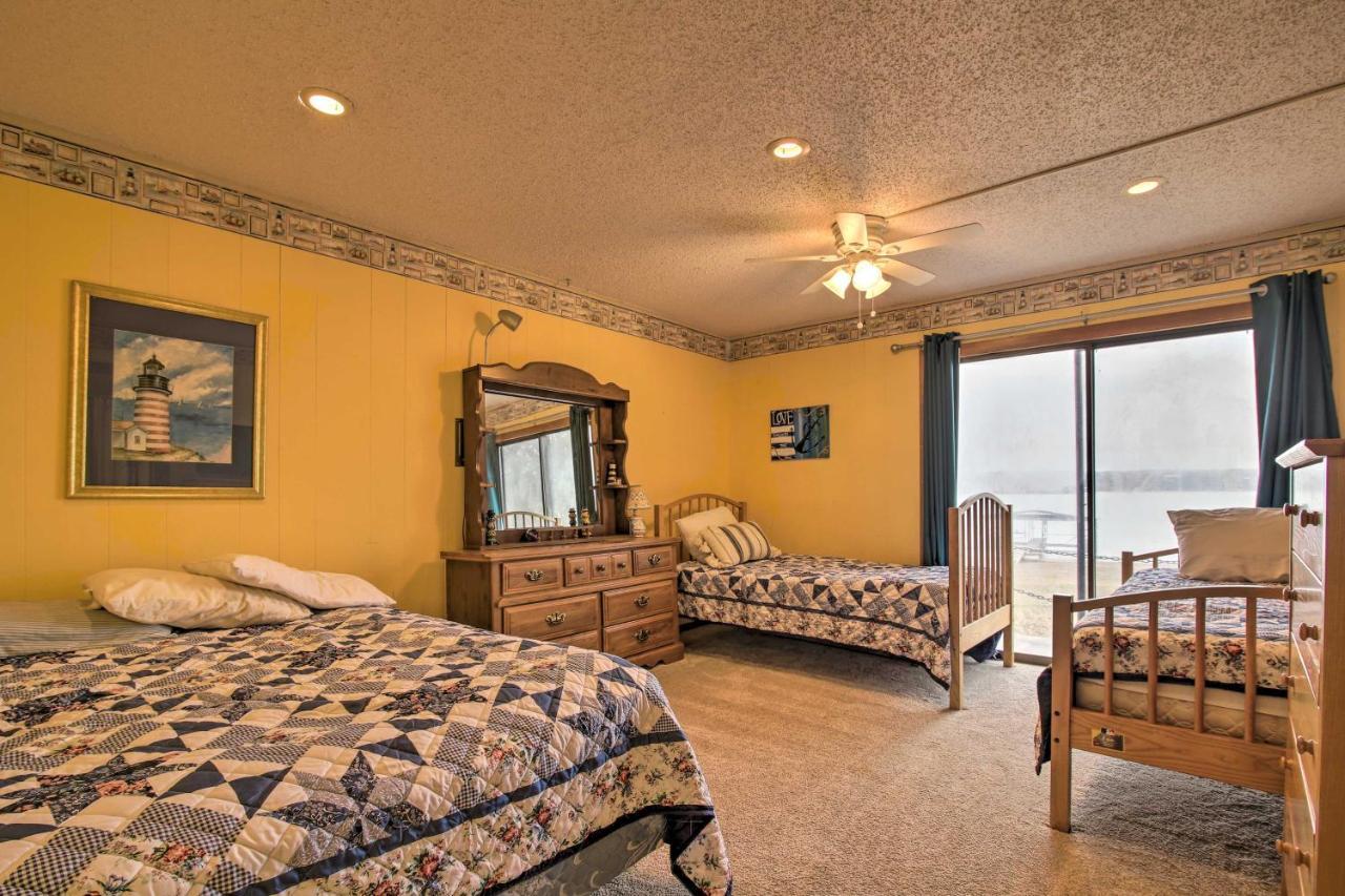 Rustic Lake Buchanan Hideaway With Game Room And Grill Tow Buitenkant foto